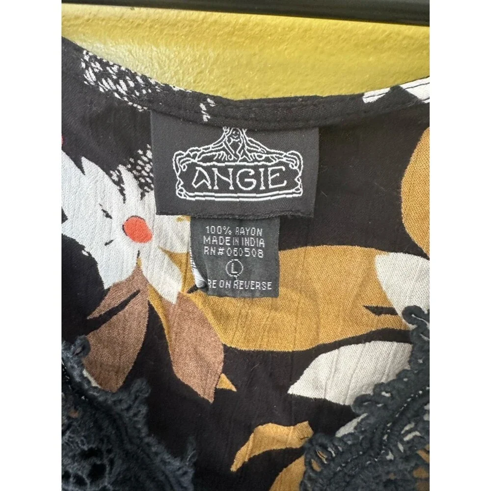 Angie Black Floral Tunic with White & Mustard Flowers - Picture 2 of 3